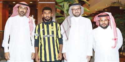 الاتحاد يتعاقد مع ضويحي النجمة 