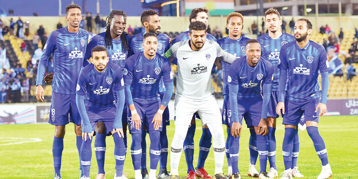   الهلال المتصدر في محطة أحد