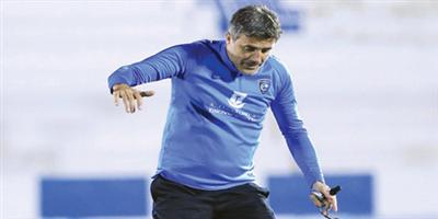 الهلال يواصل تحضيراته لمواجهة الفتح.. وزوران يتحدث عنها 