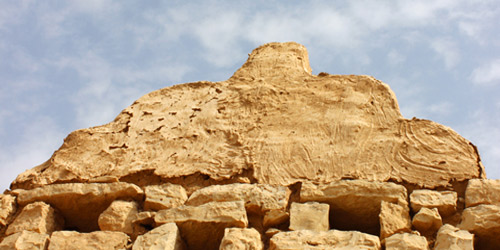 الأحسن المعدن والجبال على طريق حاج حجر اليمامة الأيمن 