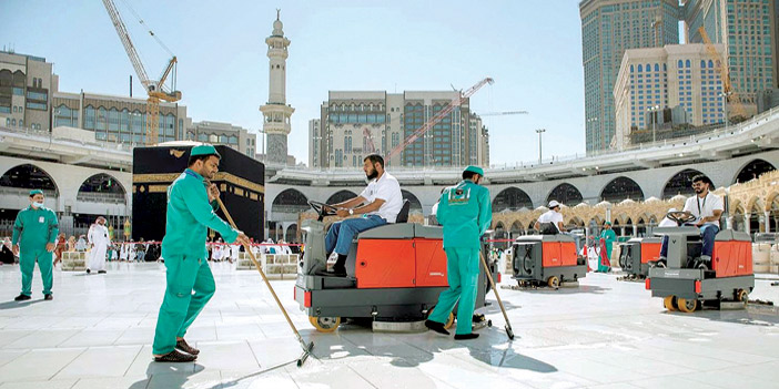 المسجد الحرام.. 30 دقيقة لتنظيف صحن المطاف 