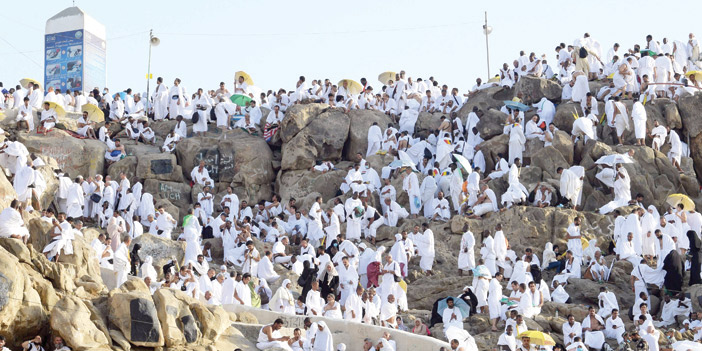  حجاج بيت الله الحرام على صعيد عرفات