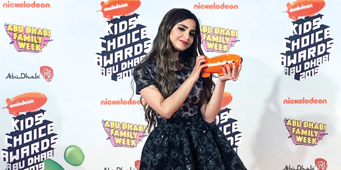 حلا الترك تفوز بجائزة «Kids Choice Awards» 