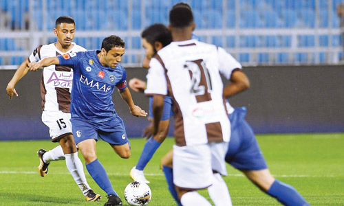  الشلهوب افتتح أهداف الهلال في مرمى الجبلين