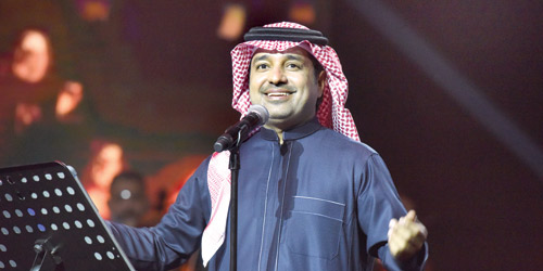 الفنان راشد الماجد يحيي حفلاً في صالة كوكاكولا أرينا 