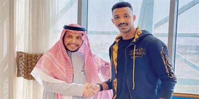 النصر يعلن التعاقد مع الحارس أمين بخاري 