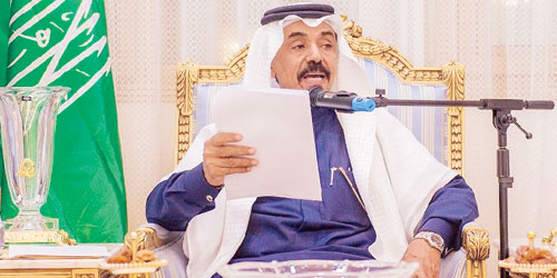  ضيف اللقاء الدكتور عبدالله الشريف متحدثاً