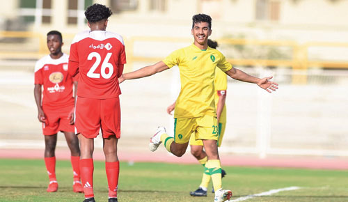  فرحة أبونيان بأحد أهدافه في مرمى العربي