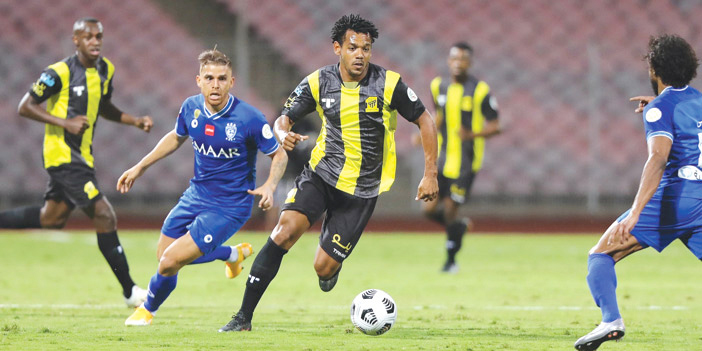  لقطة من مواجهة الاتحاد والهلال