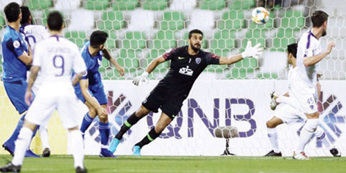  جانب من مواجهة سابقة بين الهلال والاستقلال