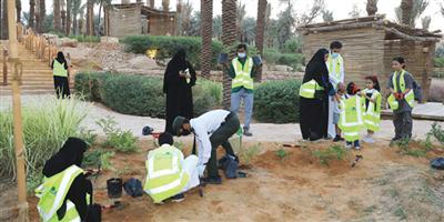 بوابة الدرعية تطلق «اغرس فسيلة» 