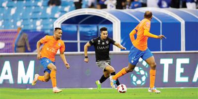 الانضباط تغرم الهلال والفيحاء ومحترفي النصر أبو بكر ومارتينيز 