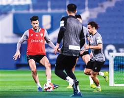 الهلال يستأنف تدريباته بغياب الدوليين وعودة عطيف وناصر الدوسري 