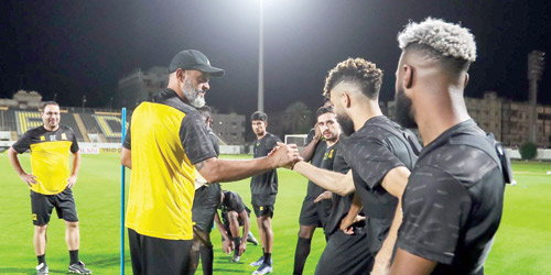 في الاتحاد.. غياب بامسعود وحامد وكوستا وعودة رومارينهو 