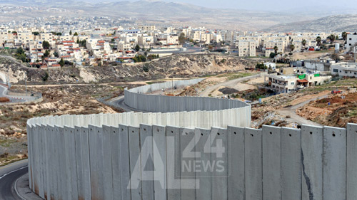 الخارجية الفلسطينية: الاحتلال الإسرائيلي مستمر في تعميق نظام الفصل العنصري 