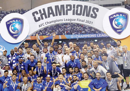  الهلال يغرد وحيداً في القمة