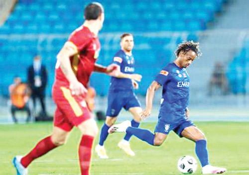 من لقاء سابق بين الهلال وضمك