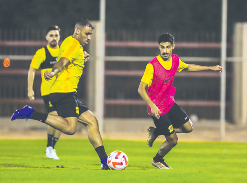 الاتحاد يتجه من القصيم للرياض استعدادا للقاء الغد.. وجماهير العميد  تهتف باسم المعيوف 