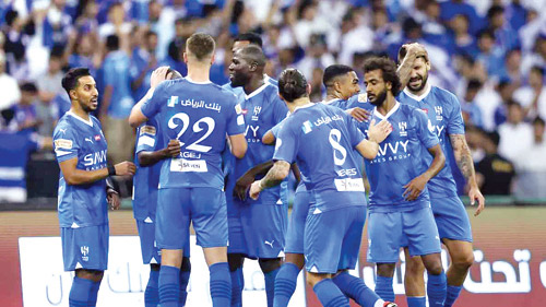 الهلال يسعى لتعزيز صدارته