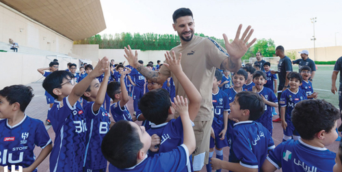  جانب من زيارة ميتروفيتش لأكاديمية الهلال