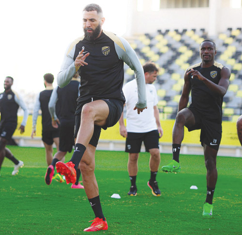 ديابي وبيرجون جاهزان للكلاسيكو.. وبلان يشرك الأجانب التسعة أمام الهلال 